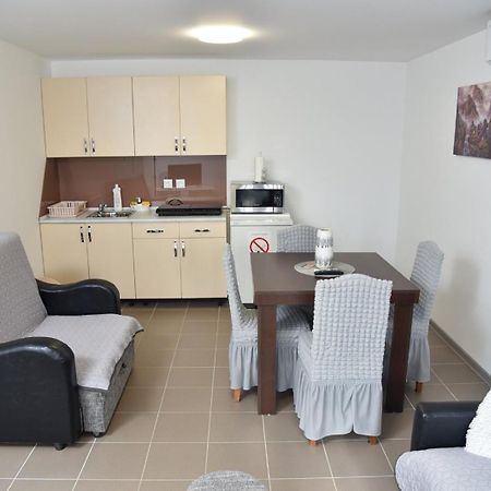 Boja Zalaska - Kameni Apartman 雅戈丁那 外观 照片